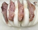 イサキと新玉ネギのワイン蒸し作り方2写真