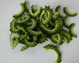 ゴーヤとサーモンの梅肉あえ作り方1写真