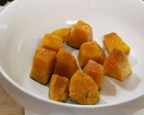 冷凍かぼちゃと高野豆腐のハチミツ掛け♡作り方1写真