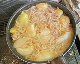 梅干でさっぱり・新玉と新じゃがで肉じゃが作り方5写真