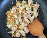 炊飯器で簡単　優しい味付けのチキンライス作り方2写真