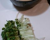 簡単!激ウマ!かいわれのごまマヨ和え♪作り方1写真