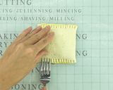 作り置きミートの素で☆ミートパイ作り方4写真