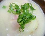 甘旨！新じゃがと新玉ねぎの白味噌汁♪作り方6写真