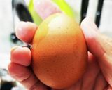 裏技バンザイ！つるんと剥こう茹で卵♪作り方1写真