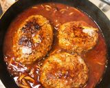 簡単　キノコの煮込みハンバーグ作り方5写真