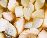 簡単ヘルシー　鶏ささみと大根煮作り方3写真