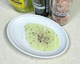 リーンなパンに♪岩塩&粗挽き胡椒のオイル作り方1写真