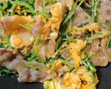 簡単！めちゃうま♪豚バラと豆苗の卵とじ♪作り方7写真