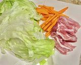 豚バラ肉とレタスのあんかけうどん作り方1写真