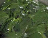 鶏皮とわかめのスープ作り方3写真