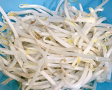 簡単魚肉ソーセージと玉子のもやし炒め作り方1写真
