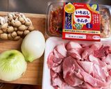 簡単♪美味しい♪豚キムチ炒め♡作り方1写真
