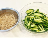 きゅうりと塩くらげの和え物作り方1写真