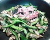 きゅうりと豚肉の味噌チリ炒め！作り方5写真
