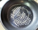 もっちりカニカマチーズのライスペーパー巻作り方2写真