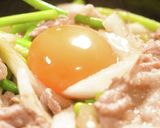 ニンニクの芽と豚肉のスタミナ丼【食遺産】作り方7写真