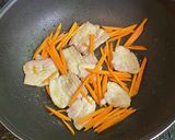 醤油であっさり・豚肉とレタスの焼きうどん作り方2写真