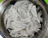 毛ガニと玉ねぎのサラダ作り方2写真