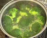 ブロッコリー・肉味噌&マヨネーズ作り方1写真