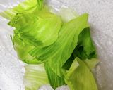 塩麹だけでめちゃ美味！レタスだけ炒め作り方1写真