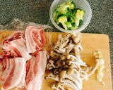 昆布出汁顆粒で、豚バラと野菜の炒め物作り方1写真