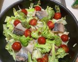鯖缶で簡単！チーズとろ〜りアクアパッツァ作り方3写真