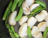 シャキシャキ食感が楽しいウドのサラダ作り方3写真