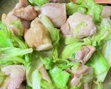 鶏ももとキャベツの和風カレー炒め(^^)作り方4写真