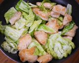鶏たまキャベツの蜂蜜マヨ炒め♡あま～い♡作り方5写真