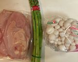 鶏胸肉とアスパラのオイスターマヨ炒め作り方1写真