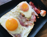 絶妙な半熟さ♡こんがり目玉焼きの焼き方！作り方4写真