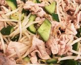 豚こまとキュウリもやしの胡麻酢炒め作り方3写真