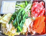 豚肉と豆富の具材たっぷりおかずスープ鍋作り方2写真