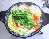 豚肉と豆富の具材たっぷりおかずスープ鍋作り方11写真