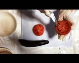 丸ごとトマトをのせたトマトパスタ　時短編作り方1写真