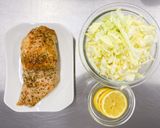 サラダチキンとキャベツのレモンオイル蒸し作り方1写真