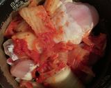炊飯器で鶏手羽元のキムチ煮込み作り方1写真