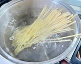 スモークサーモンと白舞茸のクリームパスタ作り方1写真