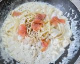 スモークサーモンと白舞茸のクリームパスタ作り方6写真