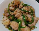 簡単！旨い！鶏もも肉ピーマンごまオイ炒め作り方5写真