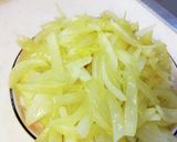 綾ポークで玉ねぎカレー。作り方2写真