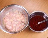鶏肉とにんにくの芽のうま塩炒め作り方1写真