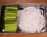 鶏肉とにんにくの芽のうま塩炒め作り方2写真