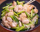 鶏肉とにんにくの芽のうま塩炒め作り方5写真