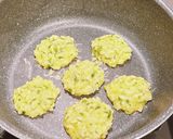 【離乳食後期~完了】卵かけごはんのお焼き作り方3写真