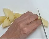炊飯器にお任せ！「無水鶏ジャガ」作り方2写真