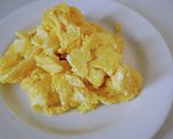 子どもも食べれる味付け！ふわたまエビチリ作り方3写真