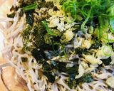 流水麺●もみ海苔と揚げ玉の盛りつけそば 作り方3写真
