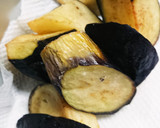 鶏の唐揚げと茄子とトマトのポン酢和え作り方4写真